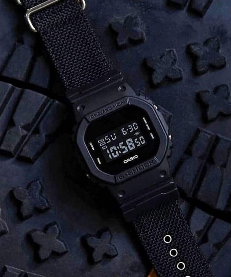 عکس ساعت مچی مردانه کاسیو مدل DW-5600BBN-1DR