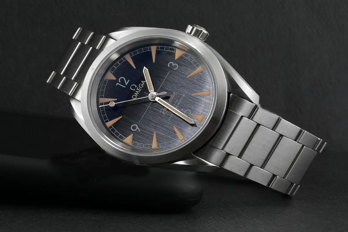 چگونه ساعت را مغناطیس زدایی کنیم